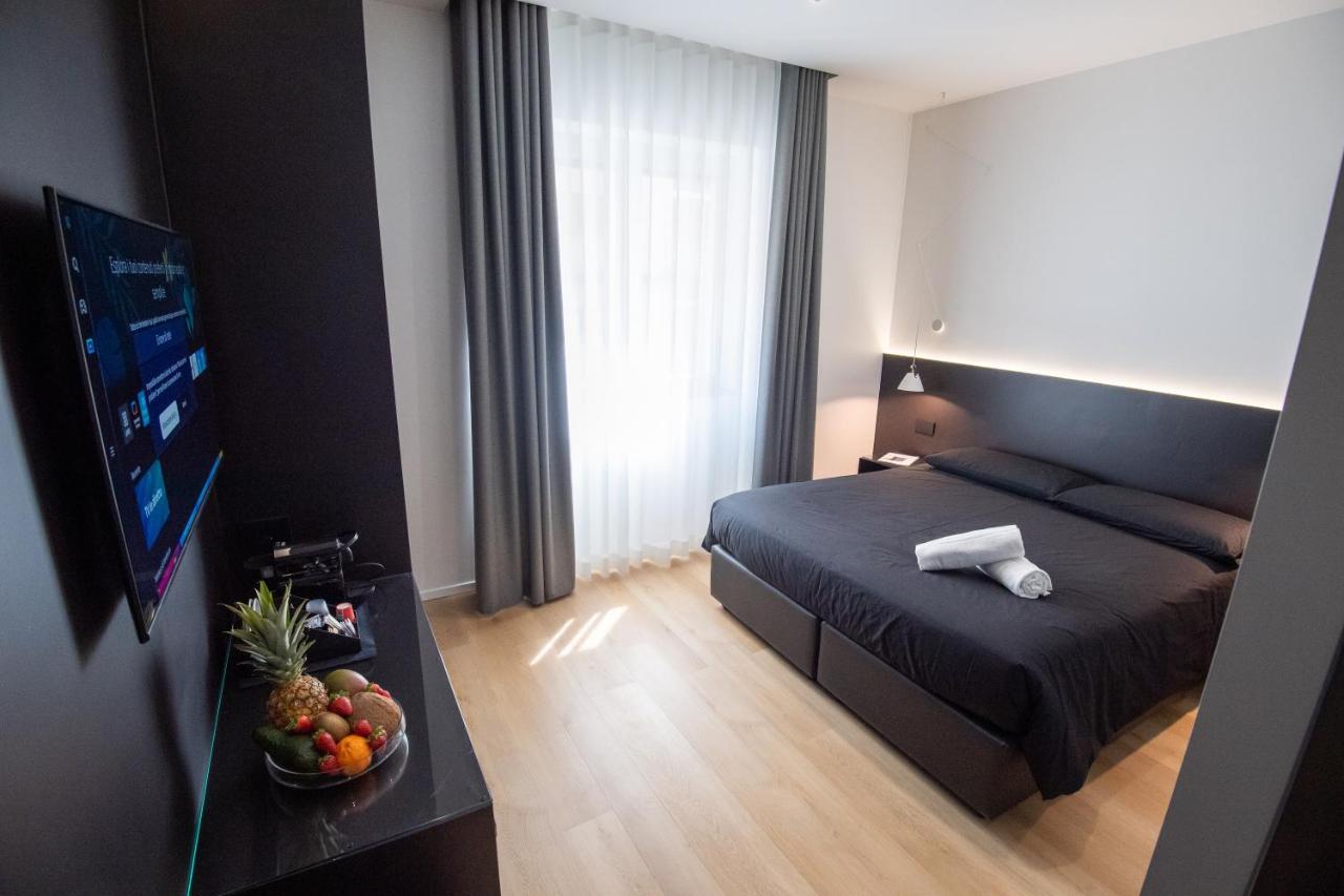 Contemporaneamente 147 - Modern & Comfort Rooms Bari Exteriör bild
