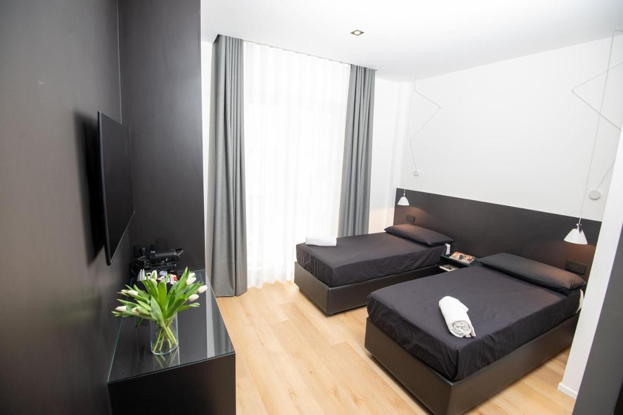 Contemporaneamente 147 - Modern & Comfort Rooms Bari Exteriör bild