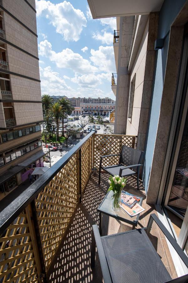 Contemporaneamente 147 - Modern & Comfort Rooms Bari Exteriör bild